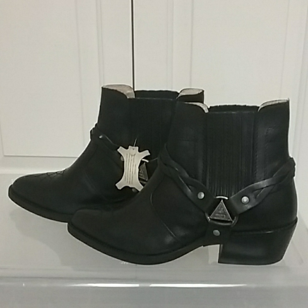 Donato Marrone Ankle Wrstern Boots Sz 8W Black
